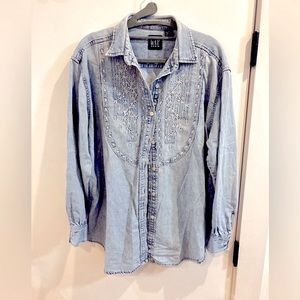 Vintage Gap denim embroidered shirt, M